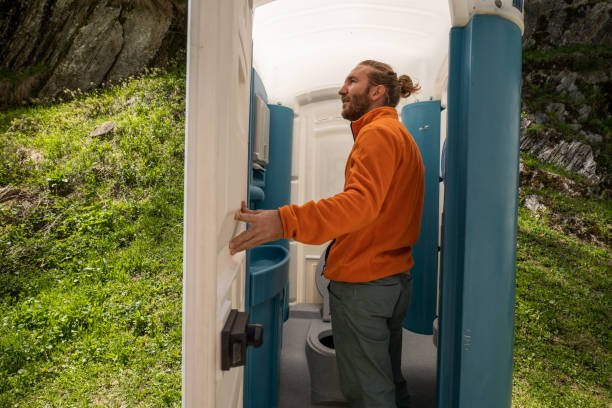 Best Porta potty delivery and setup  in Reading, MI